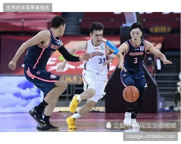 广州龙狮队在常规赛末轮成功卡位，惊险获得最后一张季后赛门票，展现球队韧性
